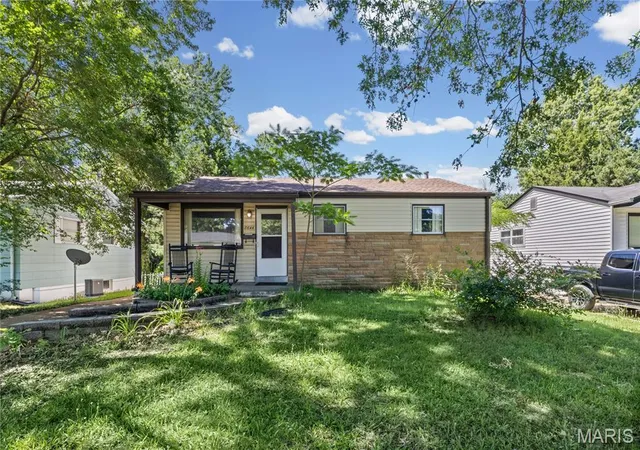 Photo 1 of Single family home for sale at 8644 Harold Dr, Saint Louis, MO 63134 | MLS# MIS26037754 | Listing updated on 2026-09-15