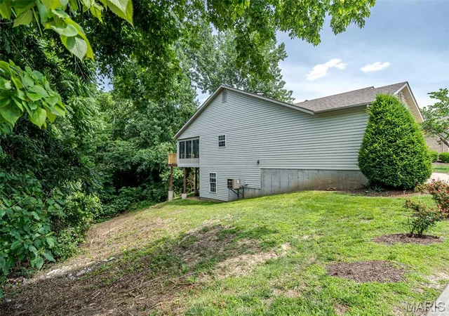 Photo 3 of Condo for sale at 1920 Anna Leah Ln, Washington, MO 63090 | MLS# MIS26038175 | Listing updated on 2026-10-09