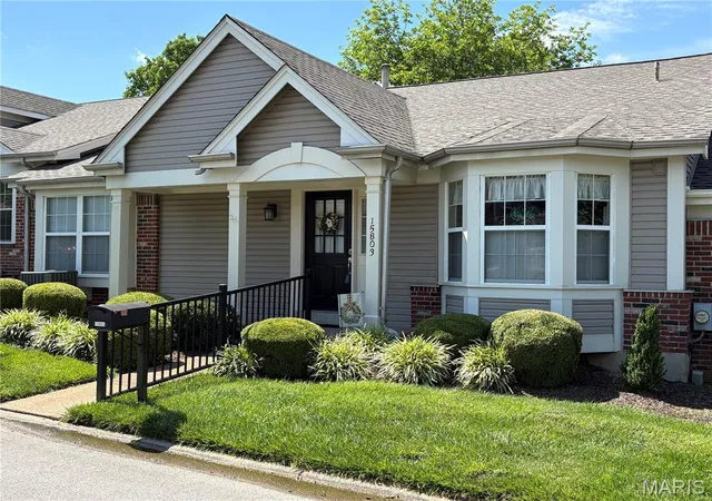 Condo for sale at 15803 Harris Ridge Ct, Chesterfield, MO 63017 | MLS# MIS26038267