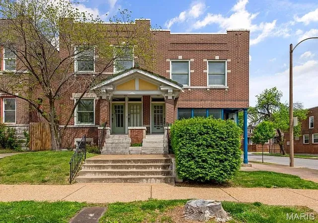 Multi family home for sale at 2901 Sidney St, Saint Louis, MO 63104 | MLS# MIS26038525