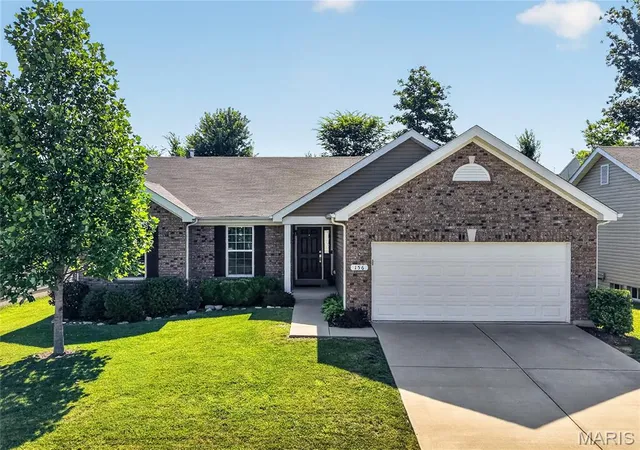 Photo 1 of Single family home for sale at 156 Hidden Bluffs Dr, Lake Saint Louis, MO 63367 | MLS# MIS26038842 | Listing updated on 2026-09-14