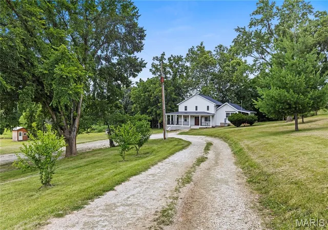 Single family home for sale at 2257 S Hwy W, Foley, MO 63347 | MLS# MIS26038883 | Listing updated on 2026-09-24