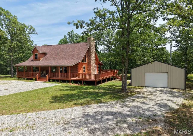 Photo 1 of Sale Pending at 23700 Snowberry Dr, Lebanon, MO 65536 | MLS# MIS26039622 | Listing updated on 2026-09-11