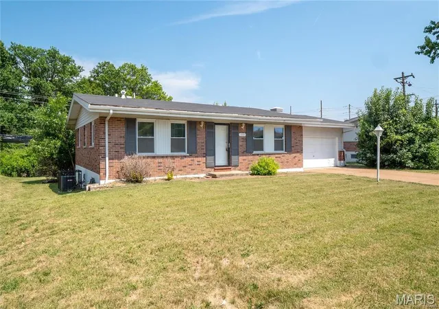 Photo 1 of Single family home for sale at 11010 Ebert Dr, Saint Louis, MO 63136 | MLS# MIS26039780 | Listing updated on 2026-10-14