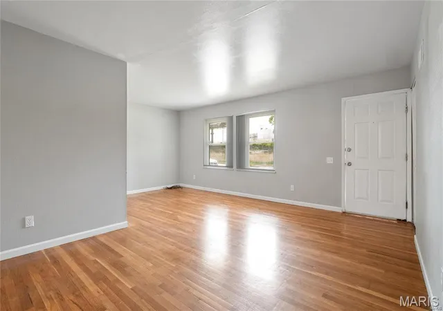 Photo 3 of Single family home for sale at 11010 Ebert Dr, Saint Louis, MO 63136 | MLS# MIS26039780 | Listing updated on 2026-10-14