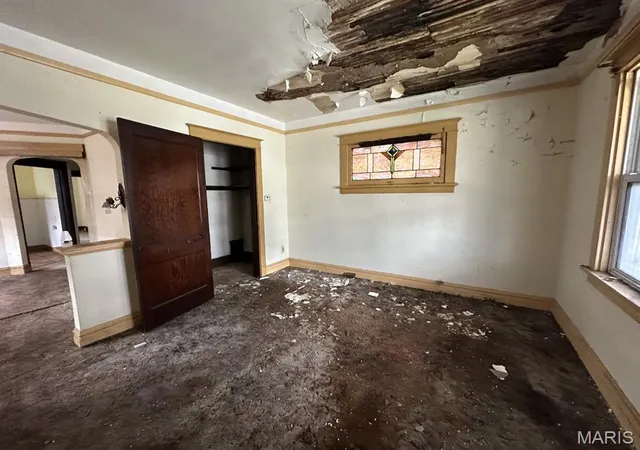 Photo 3 of Single family home for sale at 4552 Arlington Ave, St Louis, MO 63120 | MLS# MIS26040142 | Listing updated on 2026-10-15