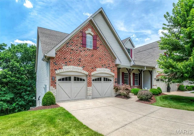 Photo 2 of House for sale at 1209 Silver Fern Dr, Lake Saint Louis, MO 63367 | MLS# MIS26040225 | Listing updated on 2026-09-24