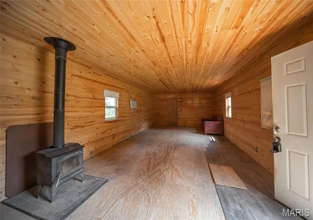 Photo 3 of Manufactured home for sale at 182 Bucky Ln, Montreal, MO 65591 | MLS# MIS26040681 | Listing updated on 2026-09-10