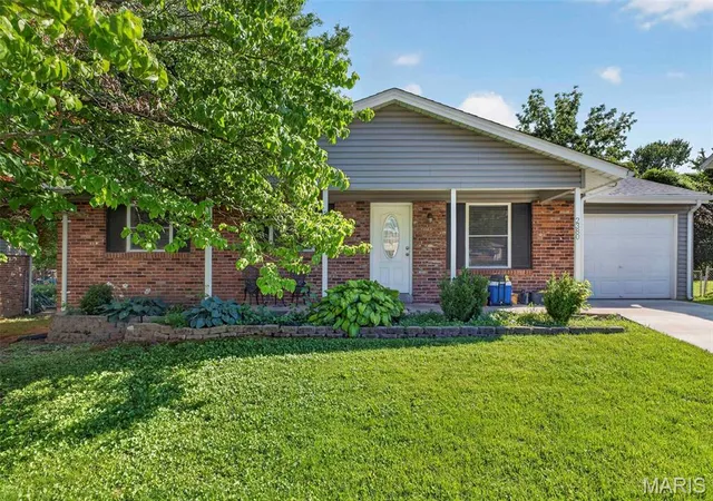 Photo 2 of Single family home for sale at 2380 Wharton Ct, Florissant, MO 63031 | MLS# MIS26040769 | Listing updated on 2026-09-13