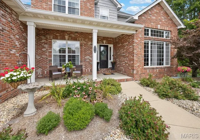 Photo 3 of Single family home for sale at 3534 S Arbor Lake Dr, Edwardsville, IL 62025 | MLS# MIS26040815 | Listing updated on 2026-09-11