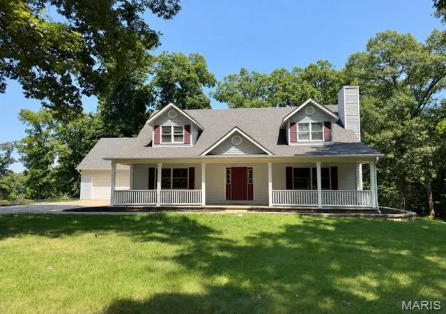 Photo 1 of Single family home for sale at 10 Isaac Dr, Warrenton, MO 63383 | MLS# MIS26040843 | Listing updated on 2026-09-10