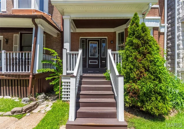 Photo 2 of Single family home for sale at 4215 Maryland Ave, St Louis, MO 63108 | MLS# MIS26041409 | Listing updated on 2026-09-14