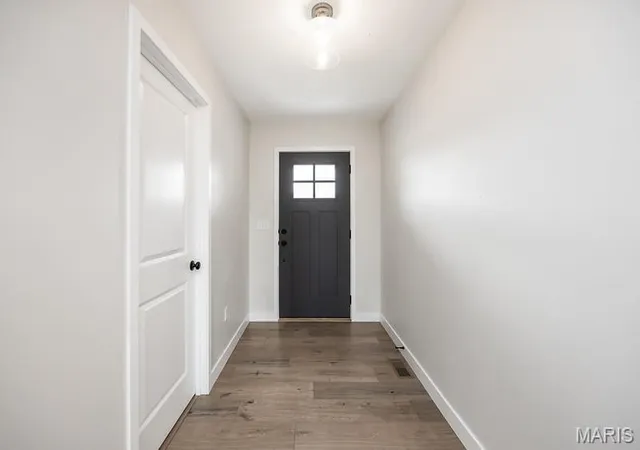 Photo 3 of Single family home for sale at 808 Applewood Creek Dr, Fairview Heights, IL 62208 | MLS# MIS26041849 | Listing updated on 2026-09-14