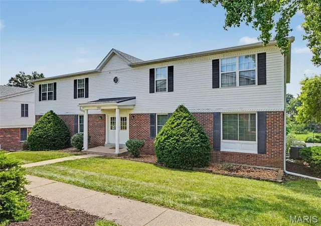 Photo 3 of Condo for sale at 234 Carriage Ct, Washington, MO 63090 | MLS# MIS26041966 | Listing updated on 2026-09-15