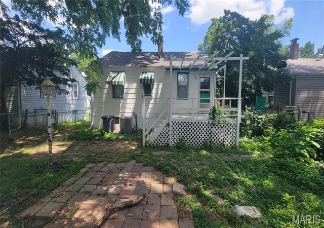 Photo 3 of Single family home for sale at 3219 Coles Ave, Saint Louis, MO 63114 | MLS# MIS26041987 | Listing updated on 2026-09-30
