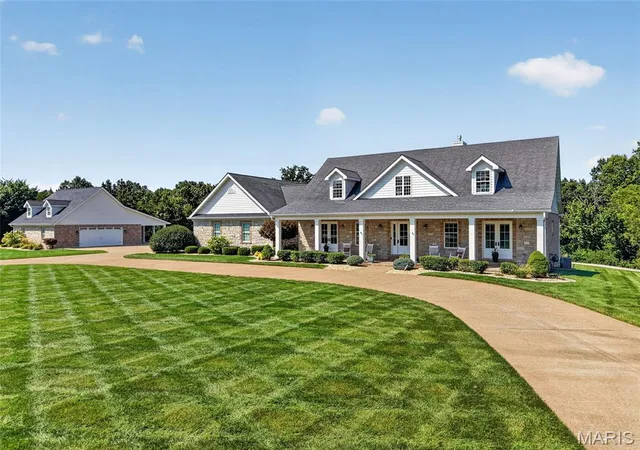 Photo 1 of Sale Pending at 1320 Diehr Rd, Wentzville, MO 63385 | MLS# MIS26042191 | Listing updated on 2026-09-12