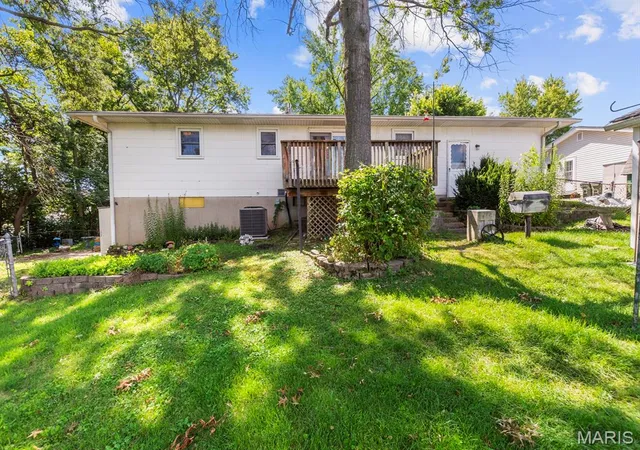 Photo 3 of Single family home for sale at 205 Gardner St, Columbia, IL 62236 | MLS# MIS26042436 | Listing updated on 2026-09-21