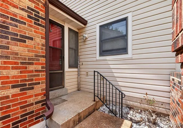 Photo 1 of Sale Pending at 13711 La Conte Ct, Unincorporated, MO 63128 | MLS# MIS26042761 | Listing updated on 2026-09-14