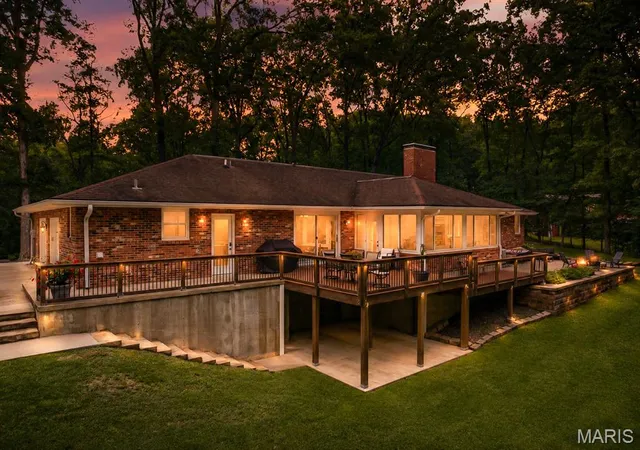 Photo 4 of Single family home for sale at 3214 Lakewood Dr, Cape Girardeau, MO 63701 | MLS# MIS26042887 | Listing updated on 2026-09-18