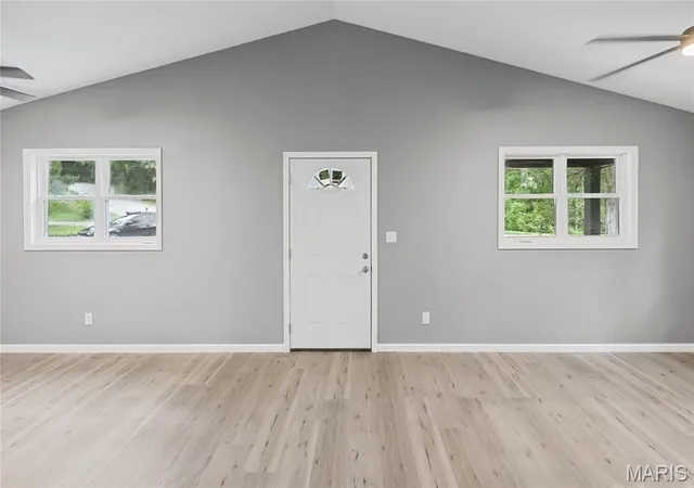 Photo 3 of Single family home for sale at 125 Anna Ave, Godfrey, IL 62035 | MLS# MIS26043381 | Listing updated on 2026-09-14