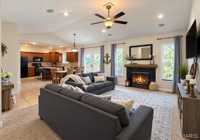 Photo 4 of Single family home for sale at 1572 Rue Calais, Bonne Terre, MO 63628 | MLS# MIS26043395 | Listing updated on 2026-09-11