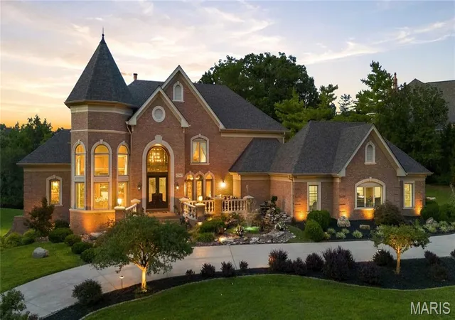 Photo 1 of Mansion for sale at 12947 Sunset Blf Ct, Saint Louis, MO 63127 | MLS# MIS26043577 | Listing updated on 2026-09-10