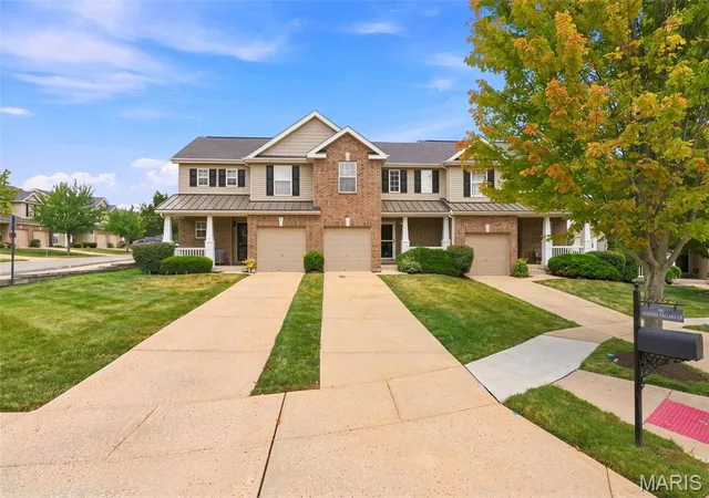 Photo 3 of Townhouse for sale at 53 Country Village Ct, Lake Saint Louis, MO 63367 | MLS# MIS26043647 | Listing updated on 2026-09-11