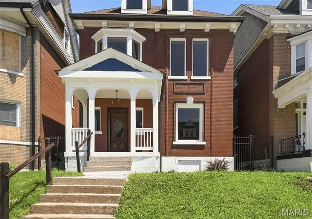 Single family home for sale at 5115 Cabanne Ave, Saint Louis, MO 63113 | MLS# MIS26043911