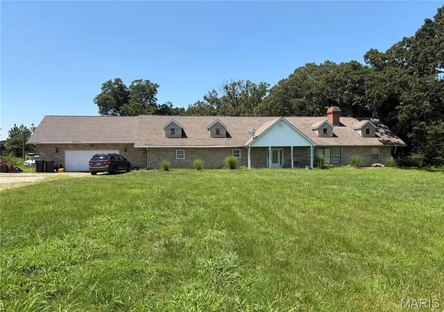 Single family home for sale at 2707 N Service Rd, St Clair, MO 63077 | MLS# MIS26044046