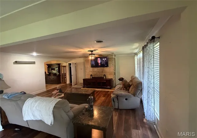Photo 2 of Single family home for sale at 2707 N Service Rd, St Clair, MO 63077 | MLS# MIS26044046 | Listing updated on 2026-09-10