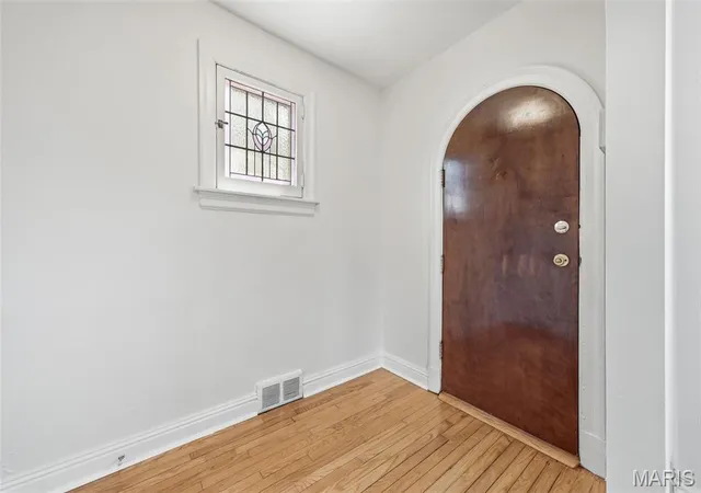 Photo 3 of Single family home for sale at 2 S Dellwood Ave, Saint Louis, MO 63135 | MLS# MIS26044106 | Listing updated on 2026-10-05