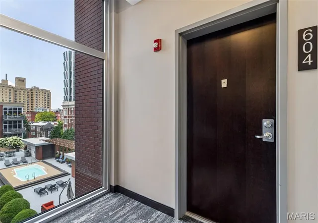 Listing Photo 4 - Condo for sale in building located at 9 N Euclid Ave, St. Louis, MO 63108 - Unit #604