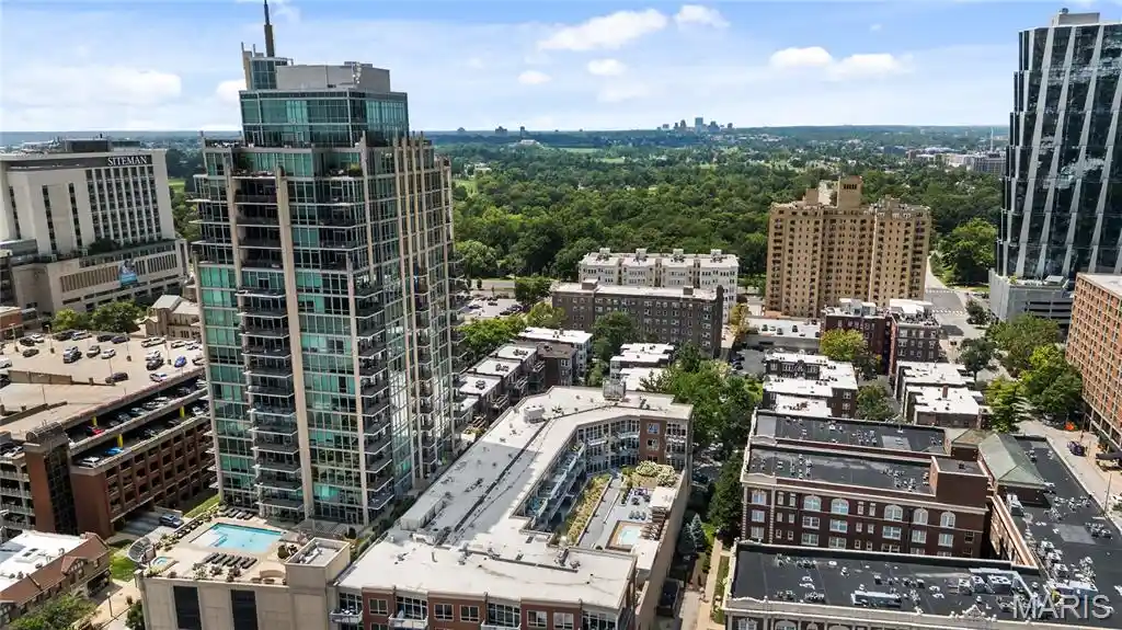 Listing Photo 45 - Condo for sale in 9 N Euclid Ave located at 9 N Euclid Ave, St. Louis, MO 63108 - Unit #604