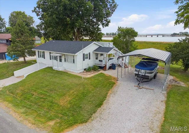 Photo 2 of Single family home for sale at 706 Main, Keyesport, IL 62253 | MLS# MIS26044607 | Listing updated on 2026-10-08