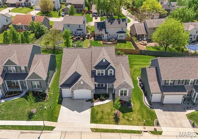 Photo 1 of Single family home for sale at 365 Kreder Ridge Cir, Saint Charles, MO 63304 | MLS# MIS26045047 | Listing updated on 2026-10-19