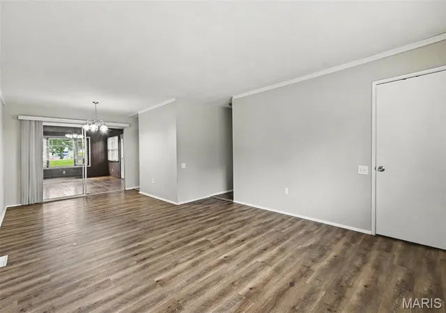 Photo 2 of Single family home for sale at 2640 Suffolk Pl, Florissant, MO 63033 | MLS# MIS26045147 | Listing updated on 2026-10-05