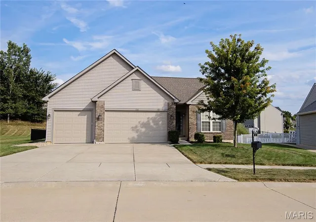 Photo 1 of Single family home for sale at 106 Crystal Creek Ct, Wentzville, MO 63385 | MLS# MIS26045496 | Listing updated on 2026-09-11
