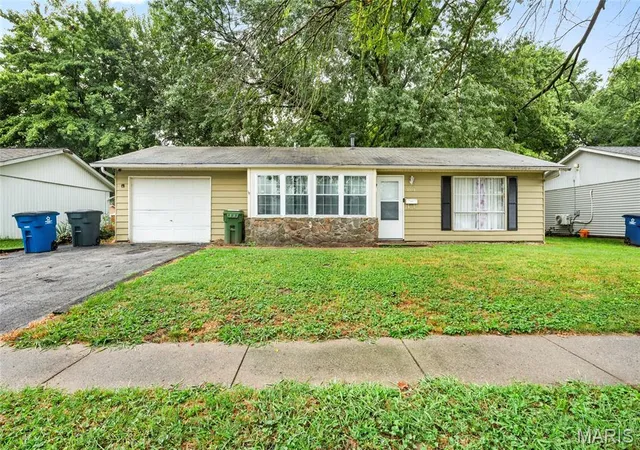 Photo 1 of Single family home for sale at 2516 Northbridge Ct, Granite City, IL 62040 | MLS# MIS26045893 | Listing updated on 2026-09-14