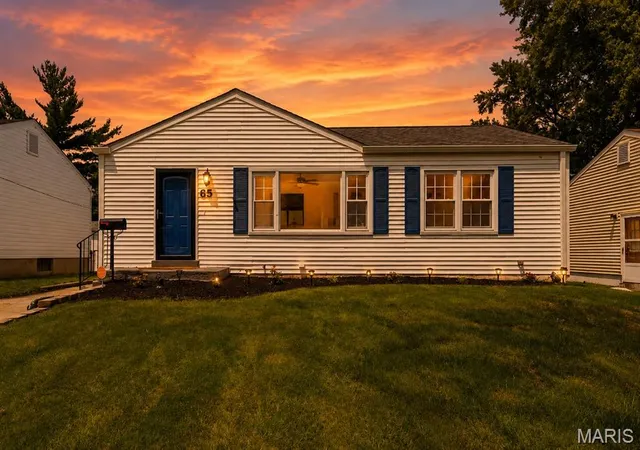 Photo 1 of Sale Pending at 65 La Sierra Dr, Florissant, MO 63031 | MLS# MIS26045912 | Listing updated on 2026-10-01