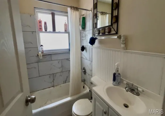 Photo 4 of Single family home for sale at 10246 Count Dr, Saint Louis, MO 63136 | MLS# MIS26045941 | Listing updated on 2026-10-25