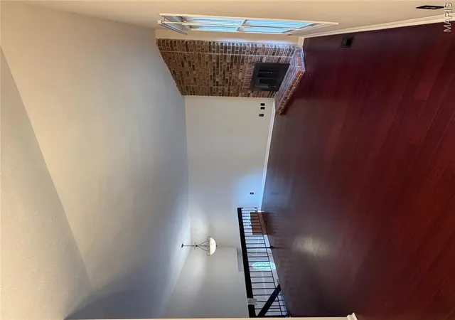 Photo 4 of Single family home for sale at 537 Treetop Village, Ballwin, MO 63021 | MLS# MIS26046007 | Listing updated on 2026-09-25