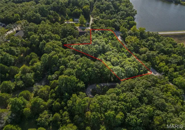 Photo 1 of Land for sale at 0 Lakeshore Dr, De Soto, MO 63020 | MLS# MIS26046011 | Listing updated on 2026-09-09