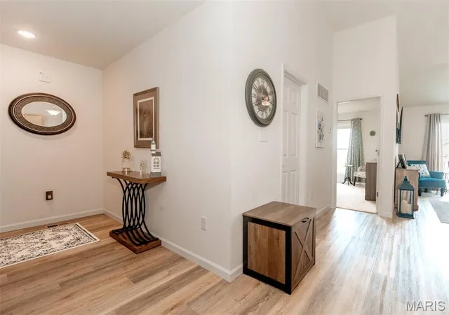 Photo 3 of Single family home for sale at 1009 Black Bear Dr, House Springs, MO 63051 | MLS# MIS26046043 | Listing updated on 2026-09-12