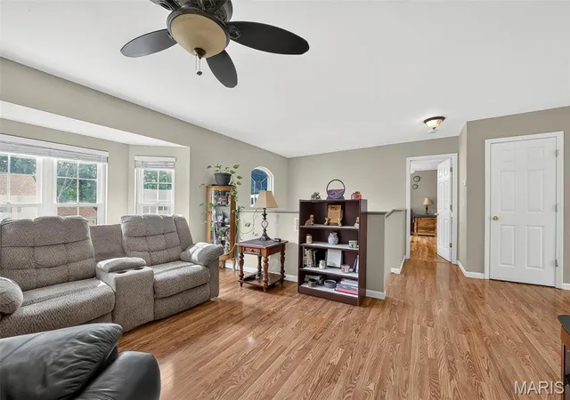 Photo 4 of Single family home for sale at 1040 Wrigley Cir, Warrenton, MO 63383 | MLS# MIS26046101 | Listing updated on 2026-09-24