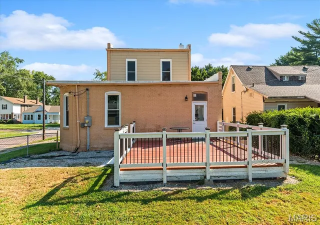 Photo 2 of Single family home for sale at 500 Wabash Ave, Belleville, IL 62220 | MLS# MIS26046116 | Listing updated on 2026-10-05