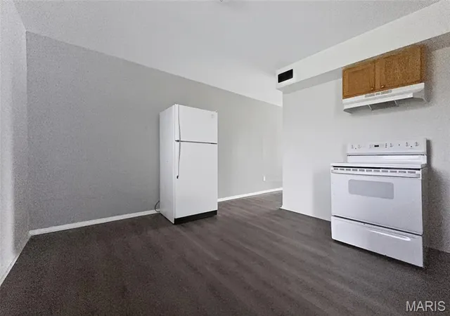 Photo 3 of Single family home for sale at 44 E Adams Dr, East Saint Louis, IL 62206 | MLS# MIS26046180 | Listing updated on 2026-09-14