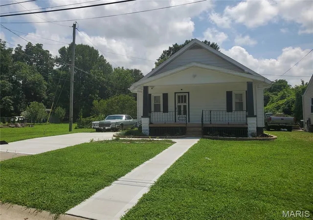 Photo 1 of Single family home for sale at 9966 South Rd, Fairview Heights, IL 62208 | MLS# MIS26046285 | Listing updated on 2026-09-14