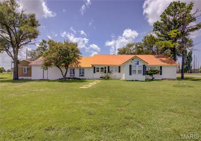 Photo 1 of Single family home for sale at 34963 State Hwy 25, Clarkton, MO 63837 | MLS# MIS26046295 | Listing updated on 2026-09-10