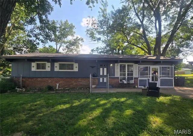 Photo 1 of Sale Pending at 9239 Cherry Ln, Pevely, MO 63070 | MLS# MIS26046495 | Listing updated on 2026-09-13