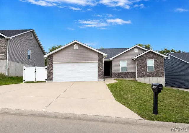 Single family home for sale at 1387 Durham Dr, Herculaneum, MO 63048 | MLS# MIS26046653